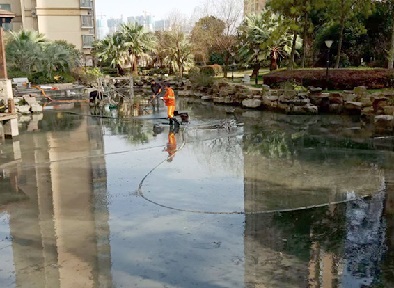 潮阳景观池淤泥清理